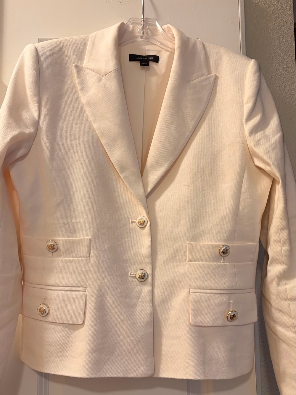 Ann Taylor Ivory Structured Single-Breasted Blazer - Picture 7 of 7